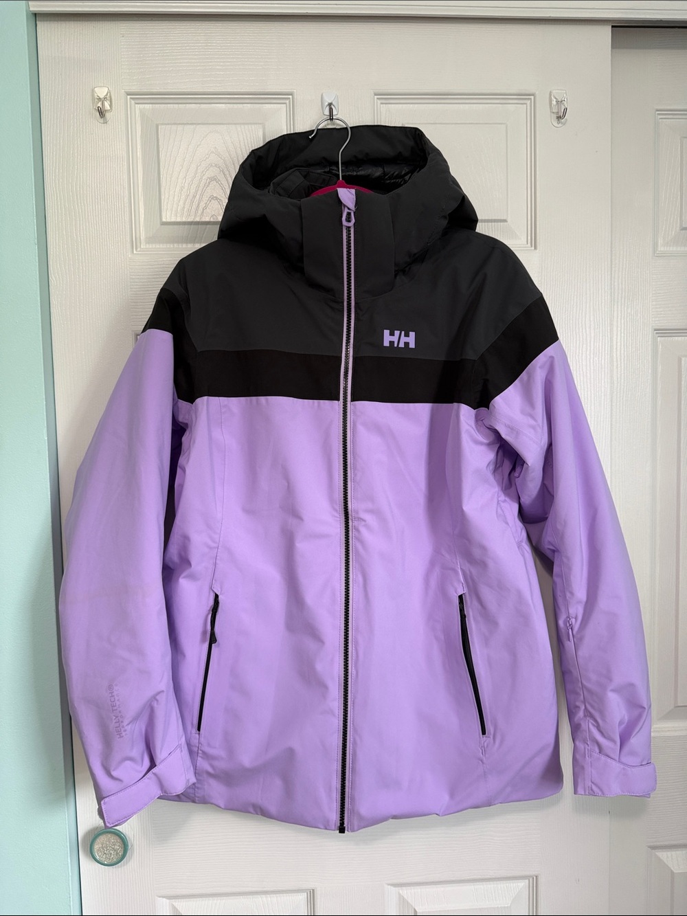Helly Hansen Motionista Lifaloft
, Grey & Black Hooded Ski Jacket - Women
